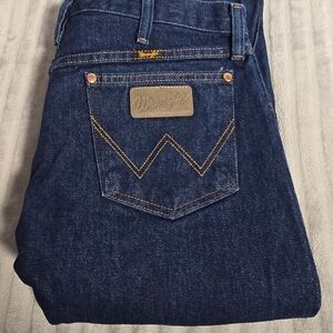 Wrangler Men’s Bootcut Jeans 33x32 Dark Wash 100% Cotton Denim. 536